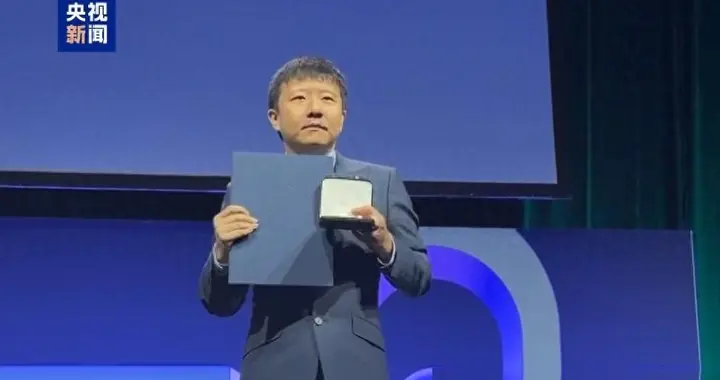 丘成桐已喊话！获菲尔兹奖的数学家王虹和邓煜，会回国执教吗？
