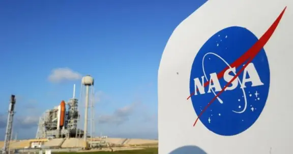 中国还是同意了！多次阻挠中国航天发展，嫦娥五号月壤仍分享美国