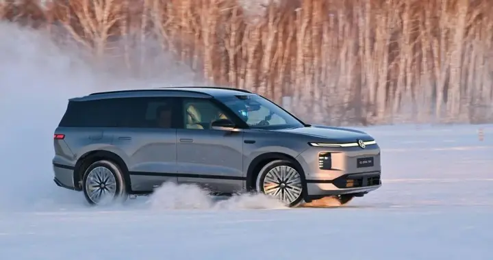 上汽大众ID. ERA 9X展现大型SUV出色操控 六座旗舰从容应对冰雪征途