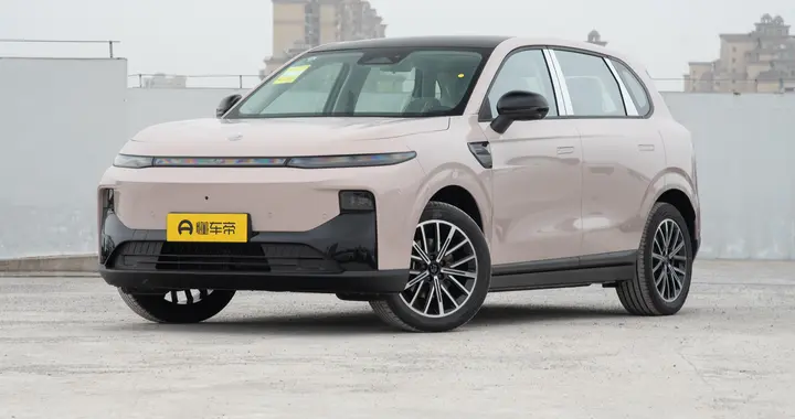 12月买SUV，就选零跑B10！直降5000+终身质保，太值了