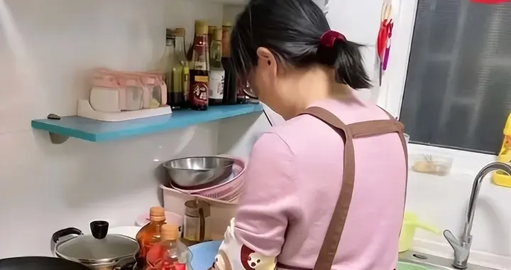 只要不是你做饭，都要心怀感激，无论饭菜好不好吃也不要挑毛病