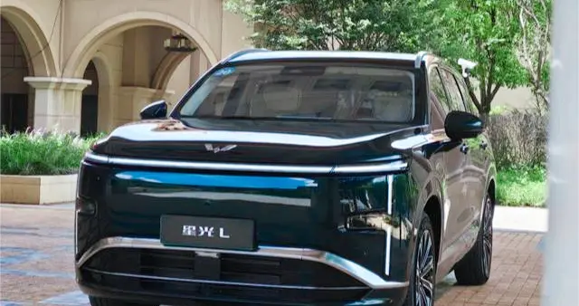 放弃跟风，回归实用：一台12万级大六座SUV的选择，五菱星光L来了