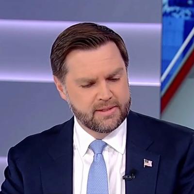 娜娜笔下的世界：猝不及防！美国副总统率团