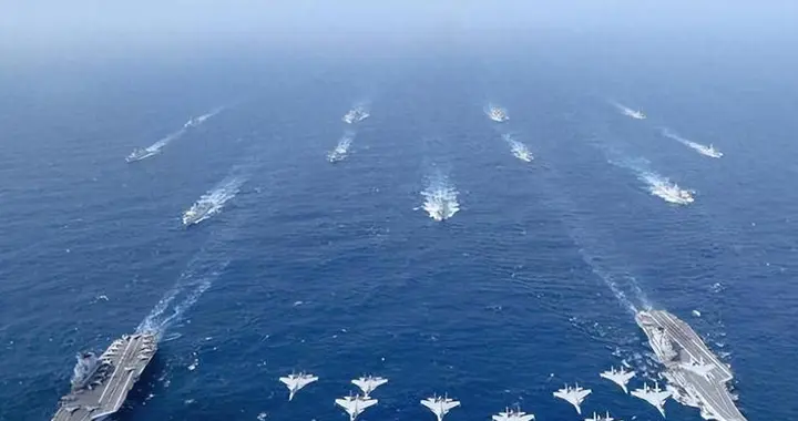 对比新航母，美军终于公开承认现实：中国不是在追赶，而是超车！
