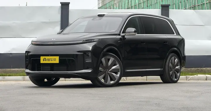 理想L9 2026款Ultra，全能家用旗舰SUV