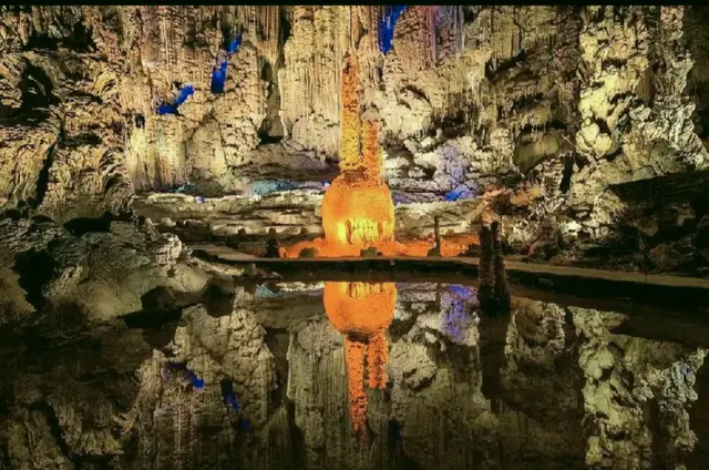 中国十大奇洞探秘：自然之奇的地下宫殿