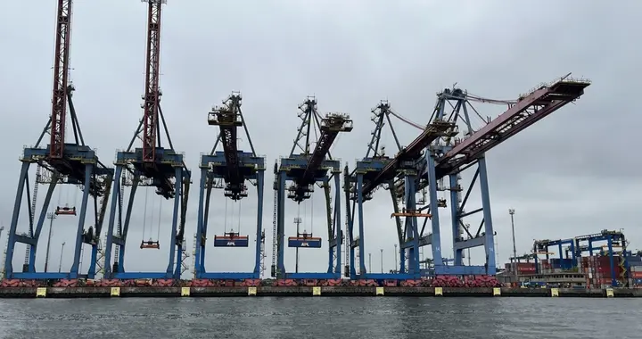 巴拿马出局，美国不演了，加速收割中国资产，锁定下一个围剿目标