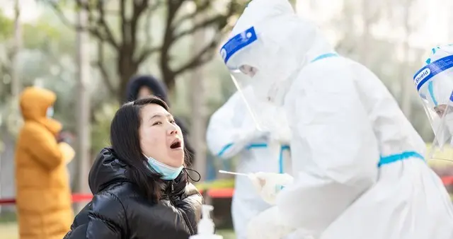小小说：有谁还记得核酸亭