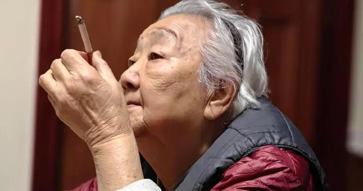 吸烟的人会短命吗？专家进行长达50年的调查，终于找出了真相