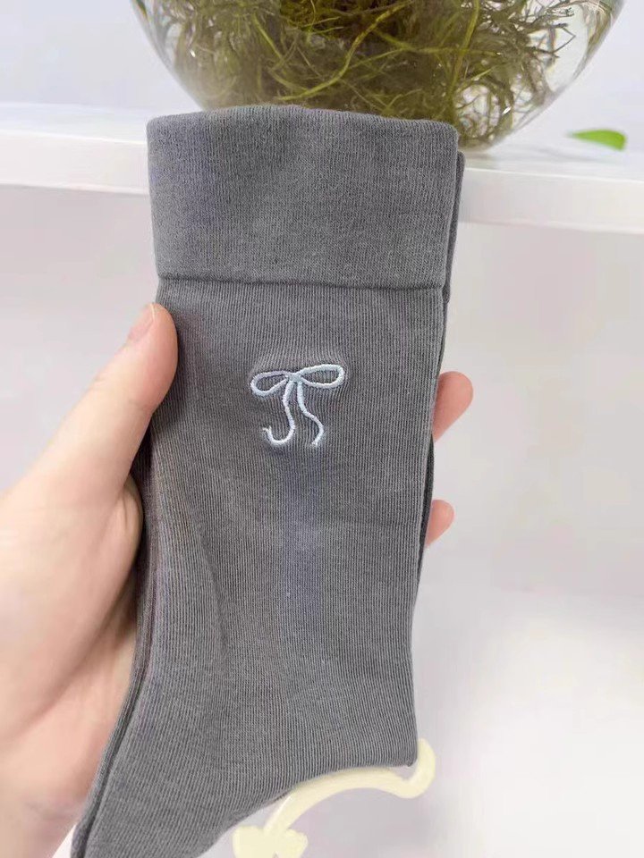袜子🧦质量真不错，针织的挺紧实的