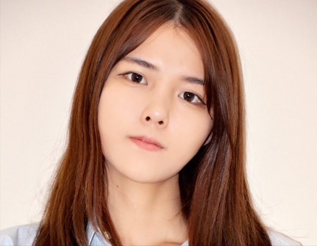 苏醒夜会美女并拥抱告别，95后妻子“吃醋”回应，引起盛赞