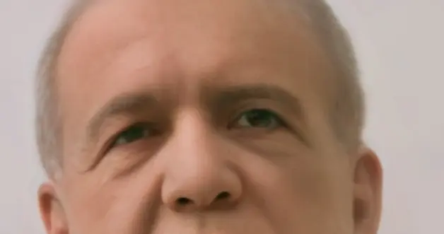 伊朗高层被"团灭"，唯独总统活得好好的，毫发无伤，这事细思极恐