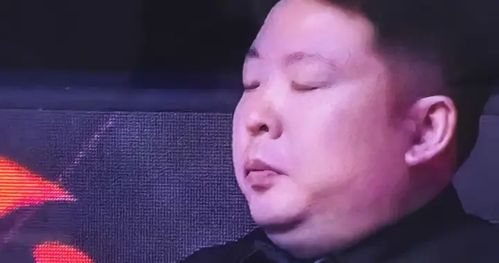 一场11抢6的比赛出现三次争黑球，耗时四个半小时