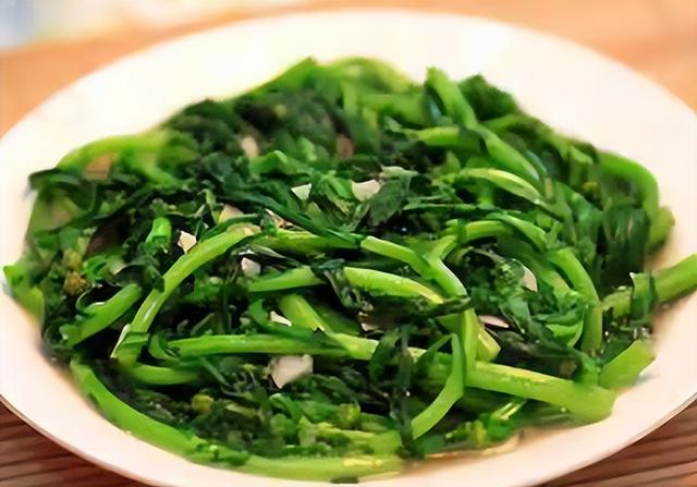 谷雨前后多吃这五道绿叶菜，简单蒸煮最养人，清爽过春天