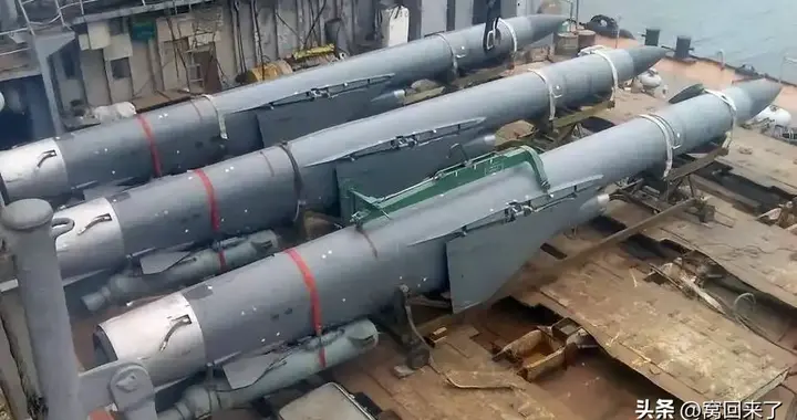 7吨重锤！花岗岩导弹改写海战规则，重塑周边地缘格局