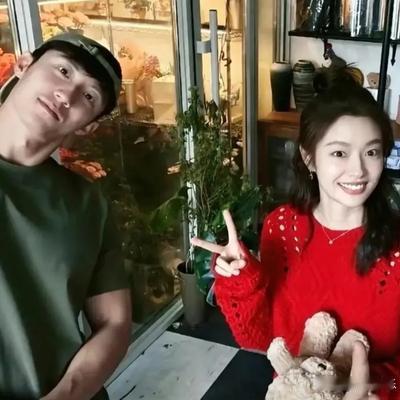 沙雕娱乐：黄景瑜徐若晗 ，新剧路透曝光！