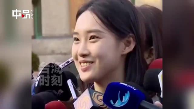 清华两大校花：神仙妹妹彭弋航与奶茶妹妹章泽天，谁更美？