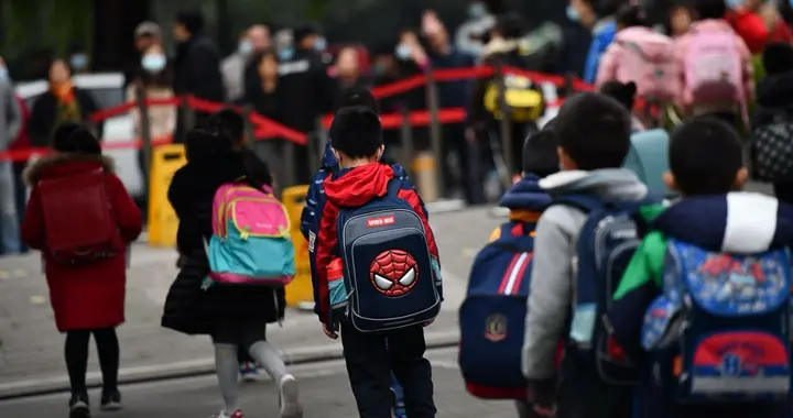 这个学期太长了，成都家长建议提前放寒假，教育局：按原计划放假