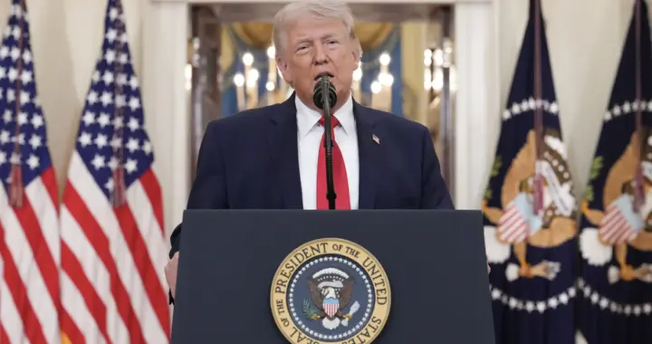 特朗普在复仇？为了泄愤，他正在用总统权力报复美国？