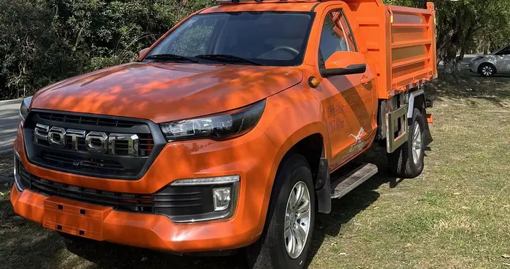 国产皮卡也有翻斗车了？北汽福田单排翻斗皮卡曝光