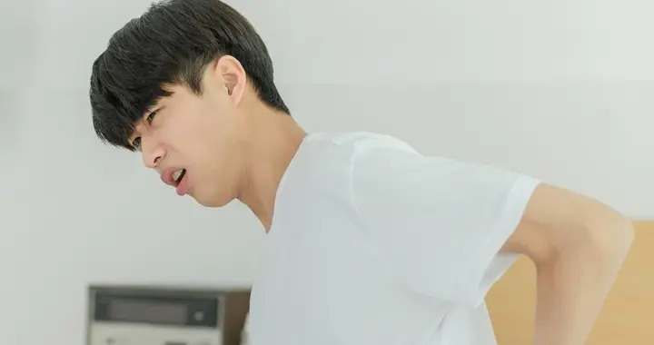 各种腰疼的不同症状