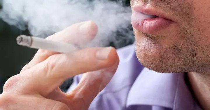 烟瘾再大也要停，医生再次劝告：有这5种疾病的人绝对不能吸烟