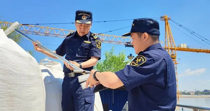 粮油大厂暴雷，108吨花生毛油藏强致癌物，海关两次拦截罚89万元