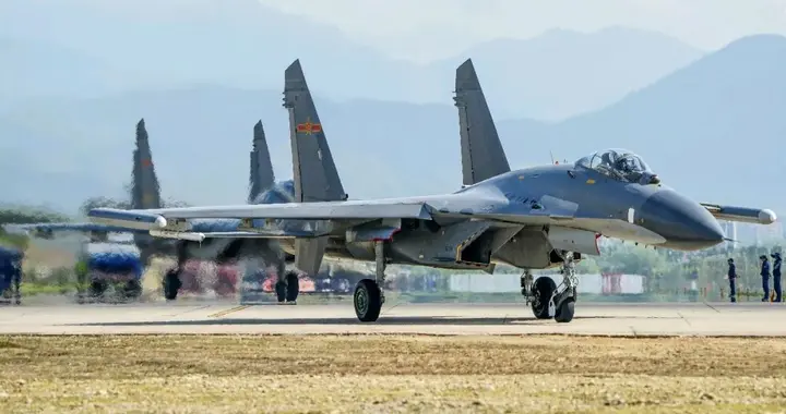 中国空军侧卫家族战机大全！