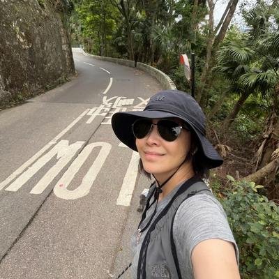 涅槃重生见墨鸦：影后不拍戏跑去遛狗？刘嘉