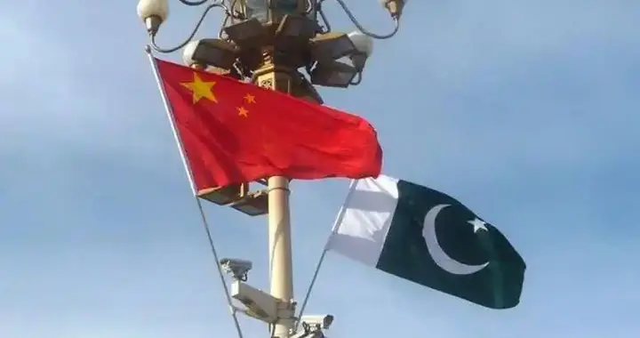 中国麒麟级常规潜艇落户巴基斯坦，中巴军工合作再添重磅成果