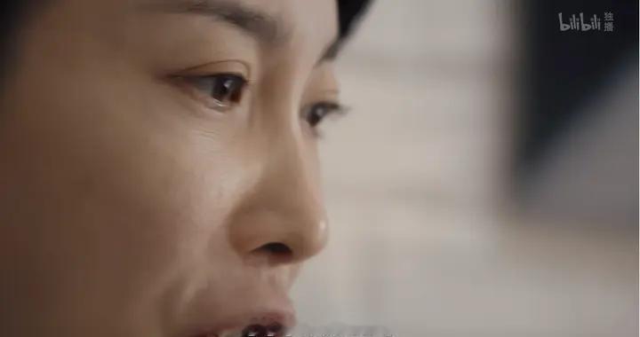 情绪操控术：大姨如何用"肯定魔法"驯服叛逆少女？