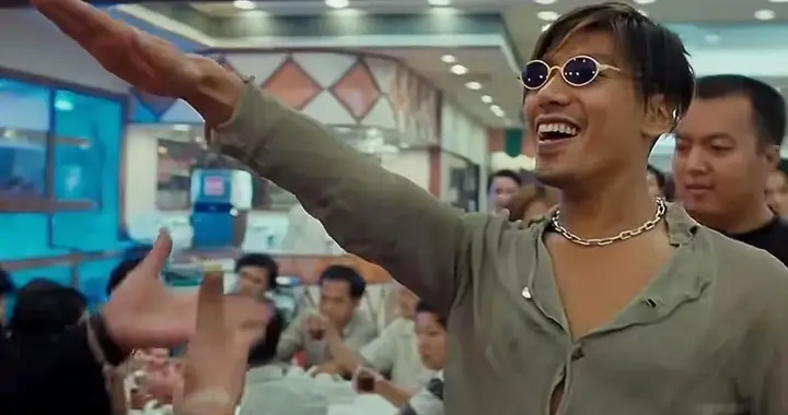 2005年《神话》重庆宣传，为争夺金喜善，文强与山西首富大打出手