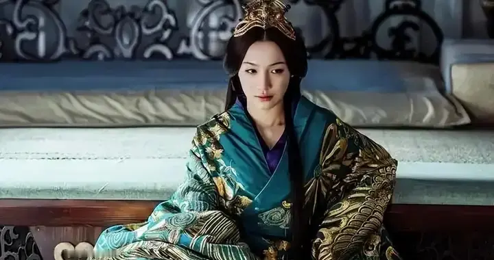 地表最强皇后：出轨，诅咒皇帝，啥事没有！