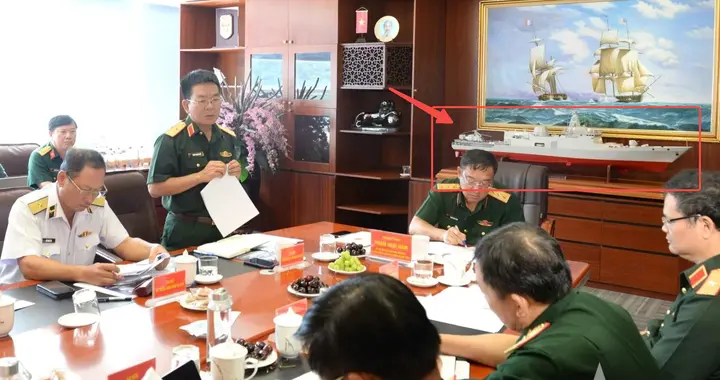 越南自研“盾舰”设计曝光！4面相控阵和垂发全上，桅杆还挺像055