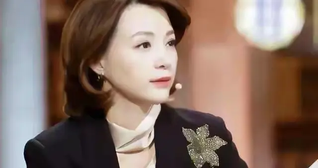 董卿