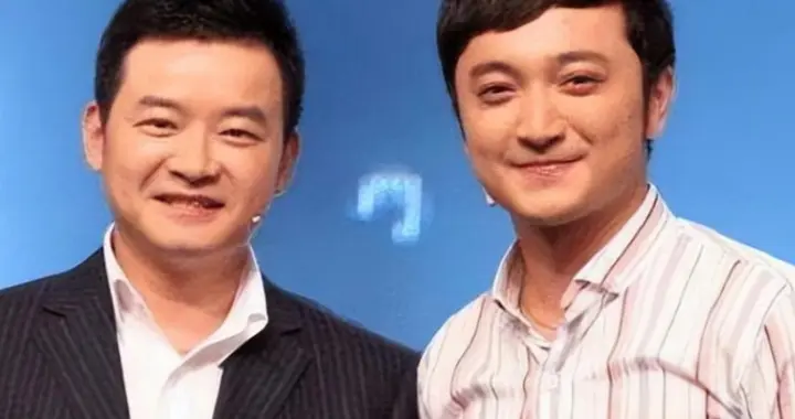 央视名嘴李佳明，31岁因为一句话离开央视赴美国，如今过得怎样