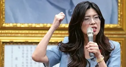 郑丽文“亲美疏中”藏得深，国台办邀请函迟迟未发，对其行径审视