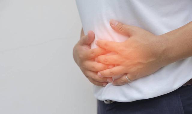 得了胃病后，这4类水果可能会格外“伤胃”，再爱吃也要管住嘴