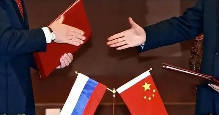 特朗普借“普特会”联俄抗中？三座大山阻隔，普京就算想也做不到