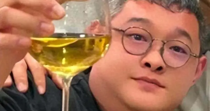 35岁满头白发还爱喝酒？傅彪儿子不是不归路他在找父亲