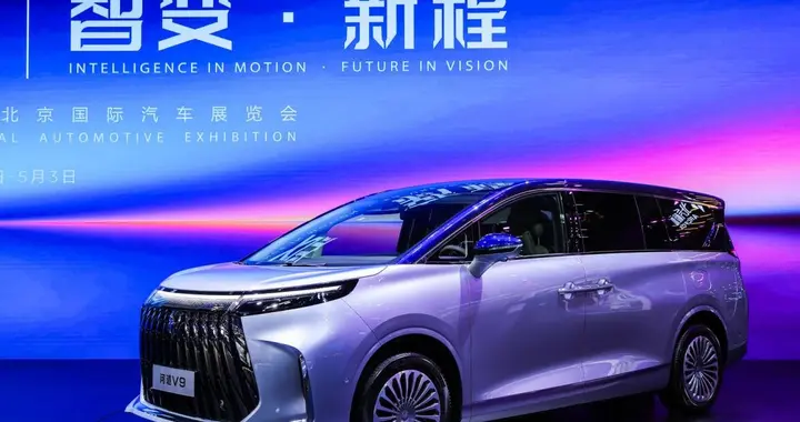 21.99 万起！极狐问道V9 已预售，家用 MPV 看健康安稳