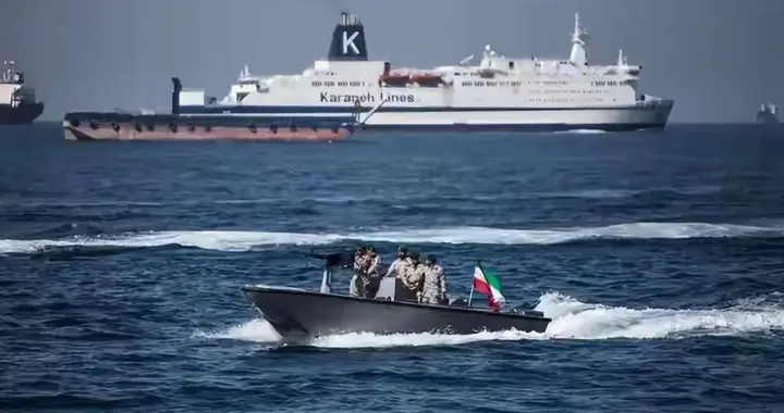 33艘快艇撕开美军防线：一场“海上游击战”如何改写中东博弈规则