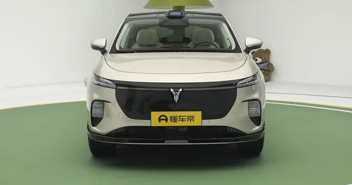 全新岚图知音来了！空间大、续航远，还配"满配华为全家桶"