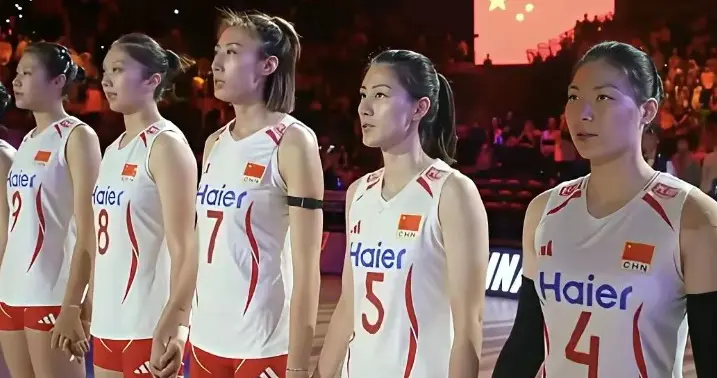 香港站开门黑！唐欣22分难救主龚翔宇状态冰点成女排失利最大短板
