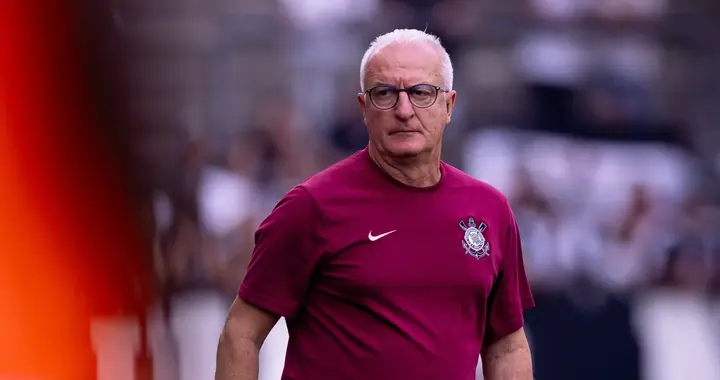 💥巴甲再换帅！科林蒂安主场告负后官宣，主帅多里瓦尔下课