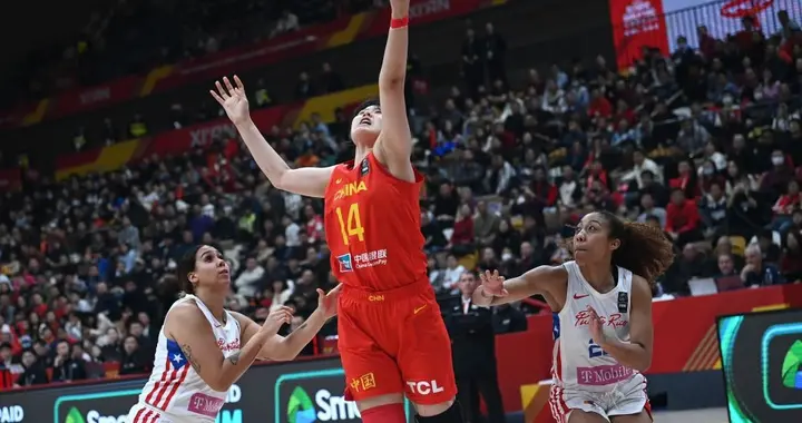 今天的中国女篮和2017年那支非常相似，她们都走在正确的道路上