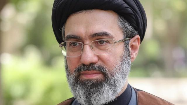 沉浮人生：快讯！伊朗最高领袖穆杰塔巴在纪