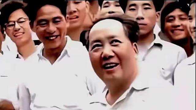 橙子看历史：仰望的那一刻，藏着共和国的希