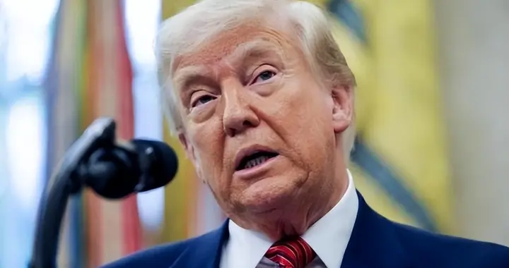 不许大陆2027年收台？特朗普突然宣布：2年后要对中国半导体加税