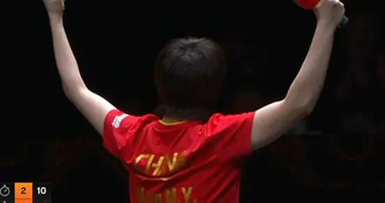 王曼昱夺冠，赛后做了3件事：这样的她怎能让人不喜欢？